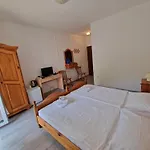 Pansion Braco Bed and Breakfast Zavala