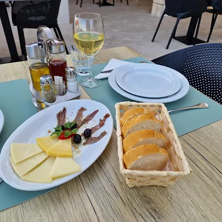 Oda ve Kahvaltı Pansion Braco