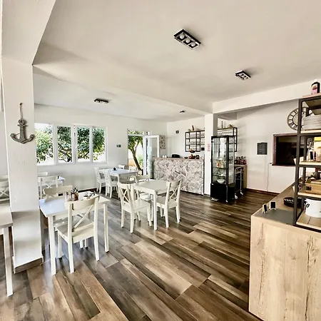 Bed & Breakfast Pansion Braco