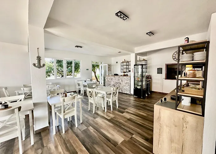 Couette-café Pansion Braco
